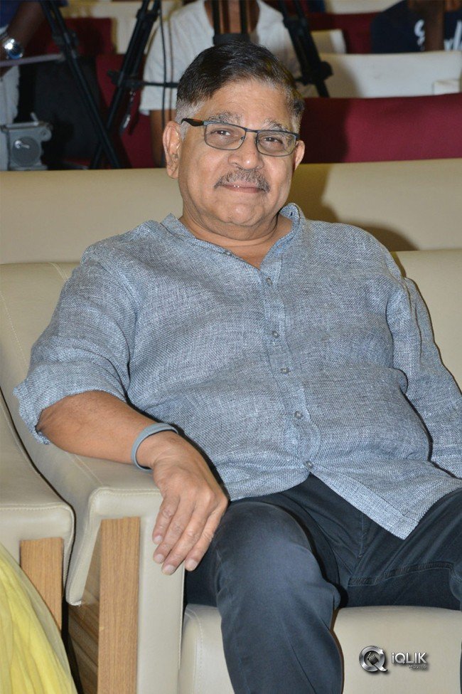 Hello-Guru-Prema-Kosame-Movie-Success-Meet-Photos